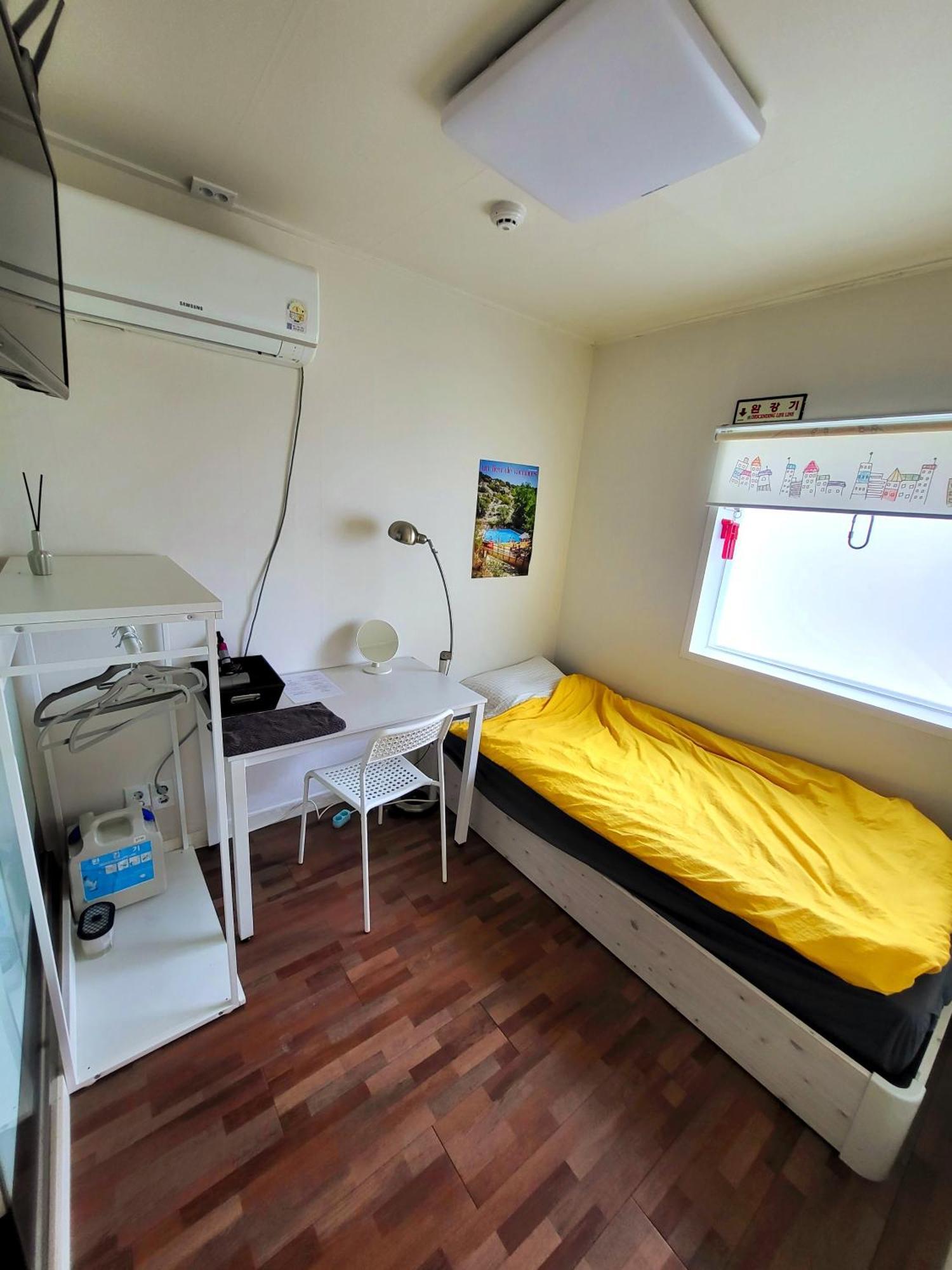 24 Guesthouse Sinchon Avenue Seul Pokój zdjęcie