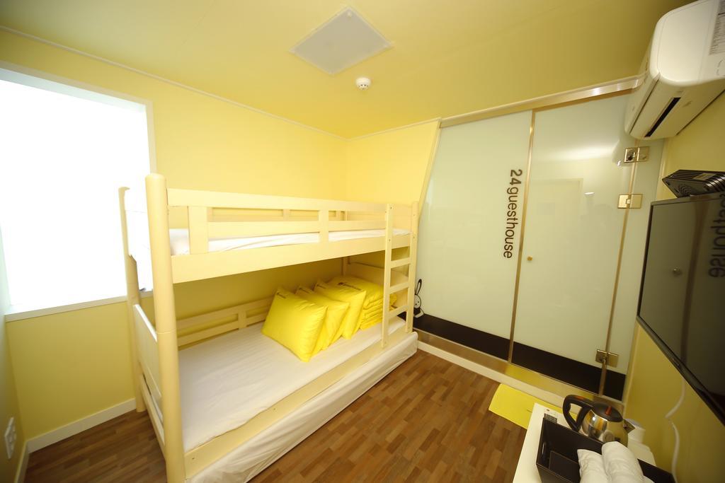 24 Guesthouse Sinchon Avenue Seul Pokój zdjęcie